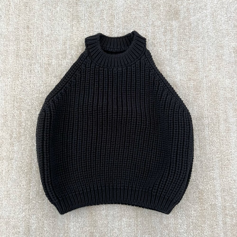 Black High Neck Cropped Sweater Vest M